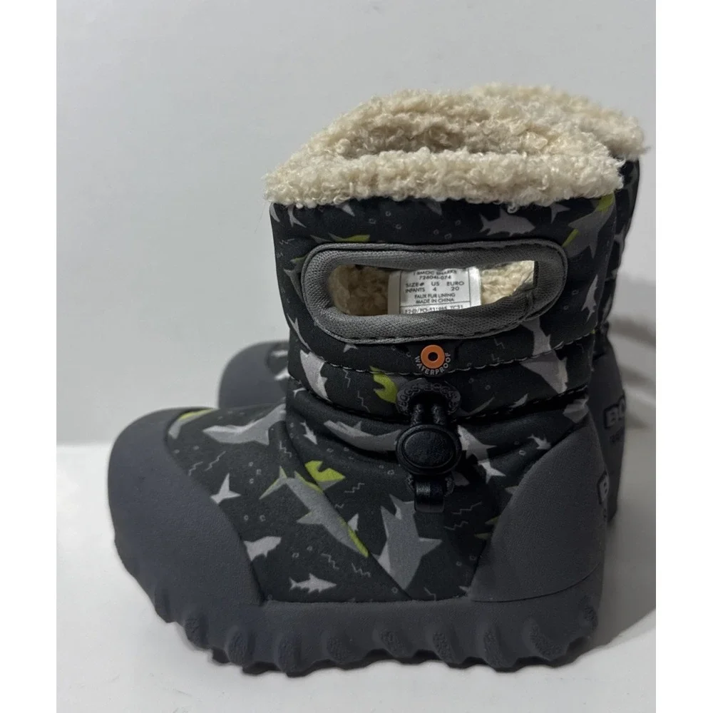 BOGS - B-Moc Sharks Kid's Snow Waterproof Boots Infants Size 4 Winter Outdoors
